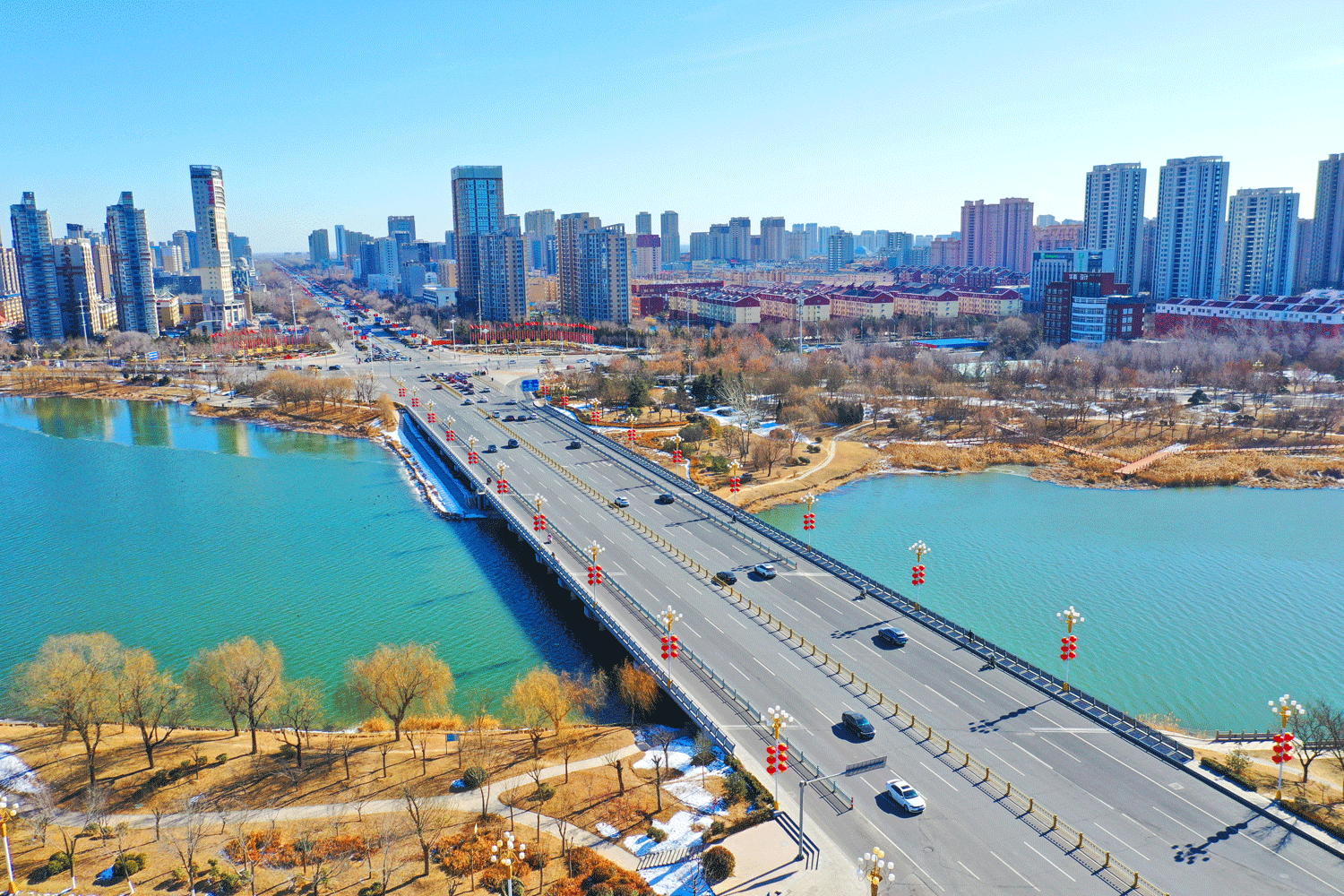 山东聊城：水城寒冬景色新