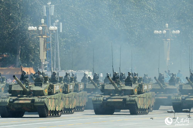 67年华诞续写英雄史诗 习近平领航强国强军新征程