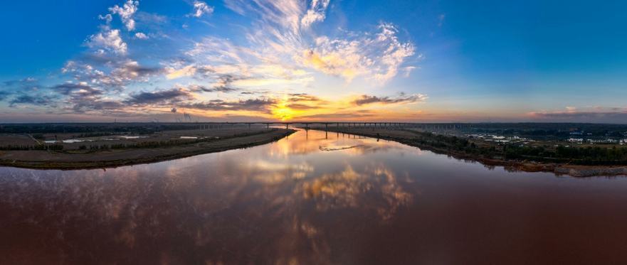 Picturesque Yellow River in Early Winter_fororder_图片13