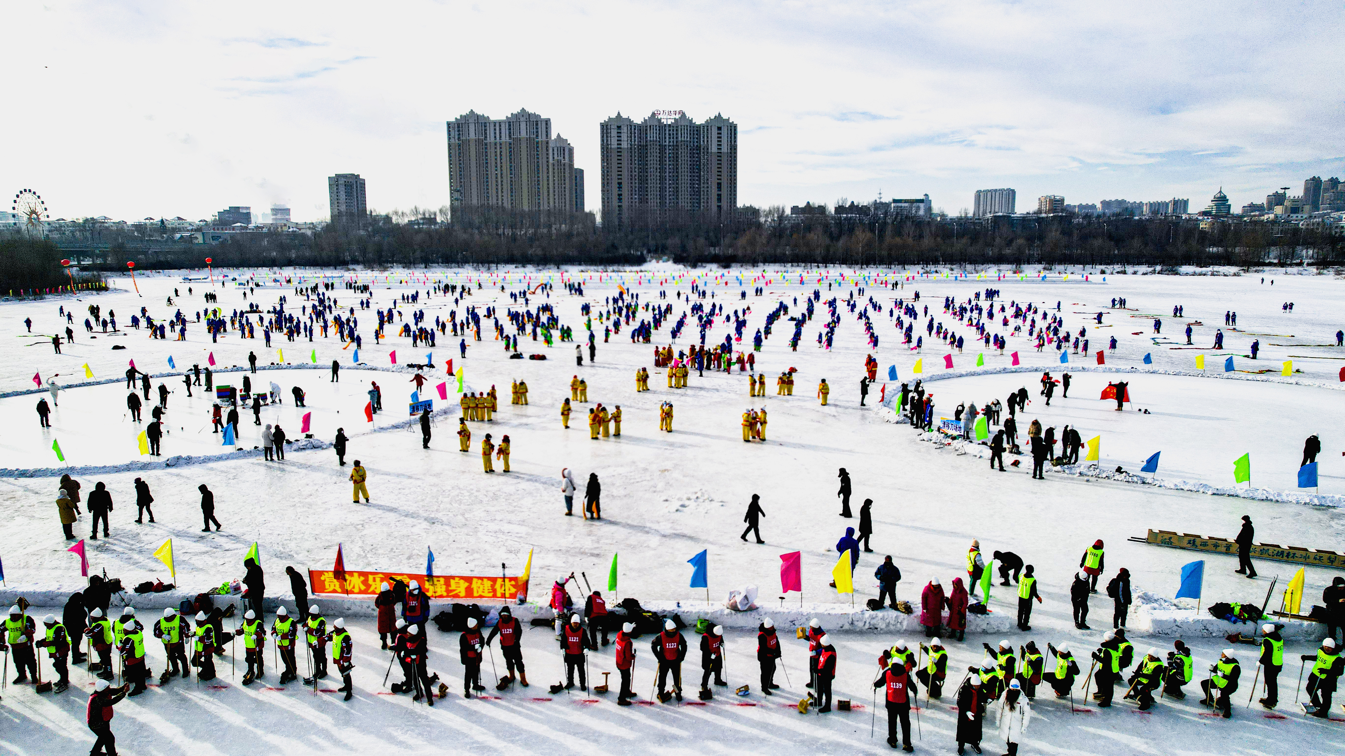 兴凯湖冰爬犁大赛 嗨乐冰雪季_fororder_图片5