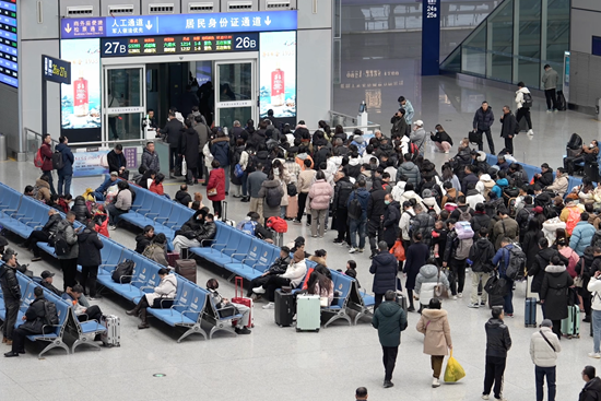 元旦期间 贵阳三大铁路车站预计发送旅客58.2万人次_fororder_铁路2