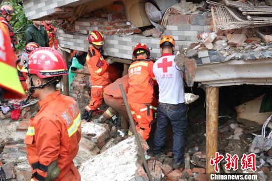 浙江遂昌山体滑坡遇难人数上升至15人 仍有12人失联