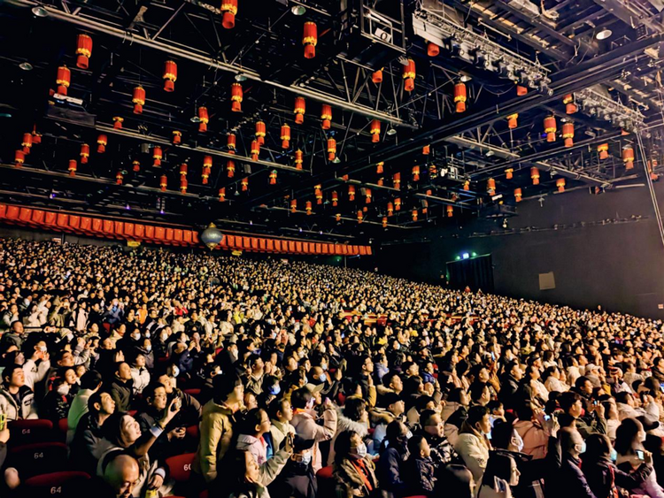 玩转春节 “文旅体大餐”精彩纷呈  西安浐灞国际港年味浓_fororder_3