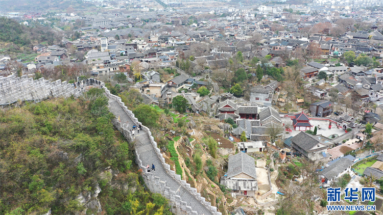 航拍贵阳花溪青岩古镇 领略古韵今风