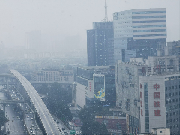 成都下雪上热搜！昨天还是“头皮雪”，今天一起“白了头”_fororder_未标题-3