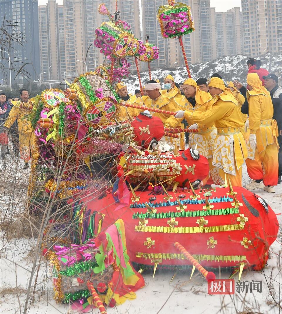 千年汉阳高龙起舞迎祥瑞