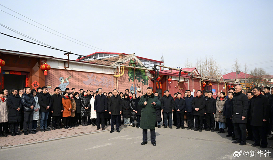 习近平春节前夕在天津看望慰问基层干部群众_fororder_8