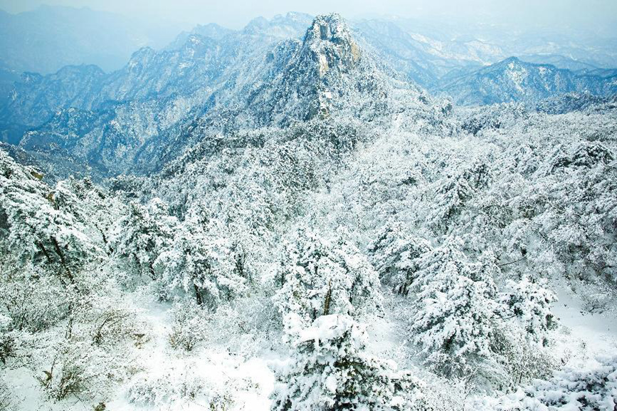 平顶山鲁山：冰雪世界春有约