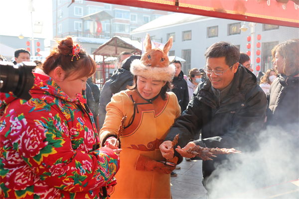 沈阳市沈河区开展“红红火火过大年 石榴花开映沈河”传承中华优秀传统文化嘉年华活动_fororder_图片2