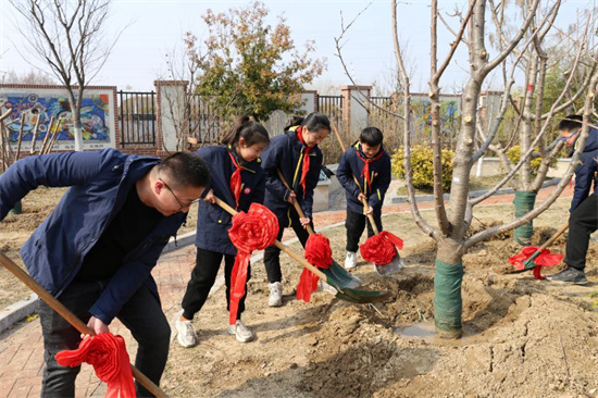 淮安生态文化旅游区枫香路小学第四届校园植树节开始啦_fororder_图片2