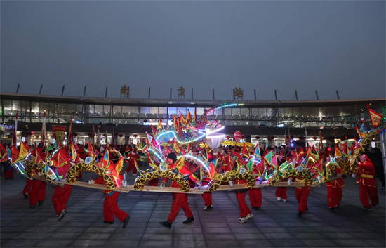 龙年新春传承传统民俗文化 “点亮中国龙·金陵舞龙大会”正式启动_fororder_图片1