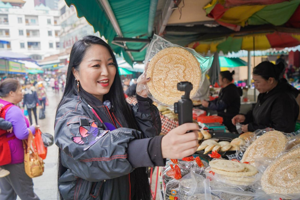 “云说壮美 钦州正当红” | 巴西网络达人看广西浦北新春集市年味浓_fororder_图片7