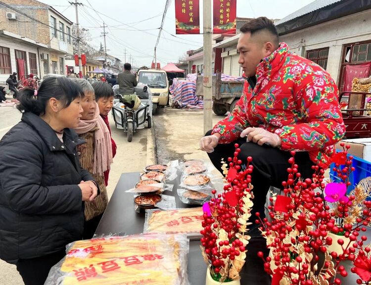 新春走基层|烟火气 文化味 新活力——新春年货大集走访