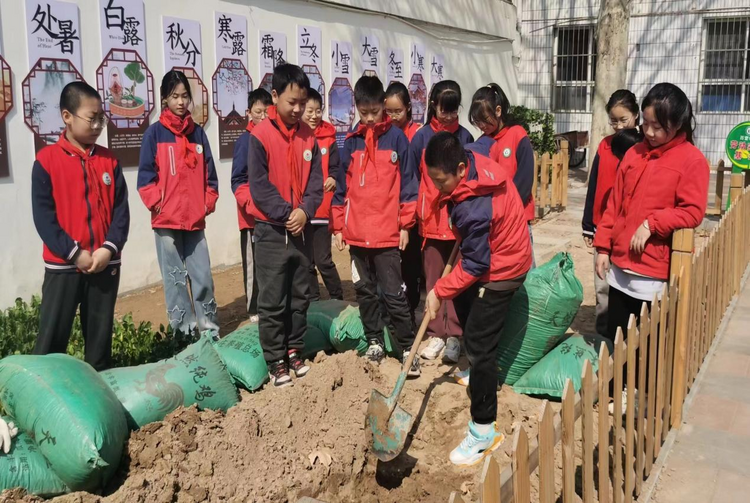 石家庄市新华区：春分好时节 校园好光景_fororder_图片 2