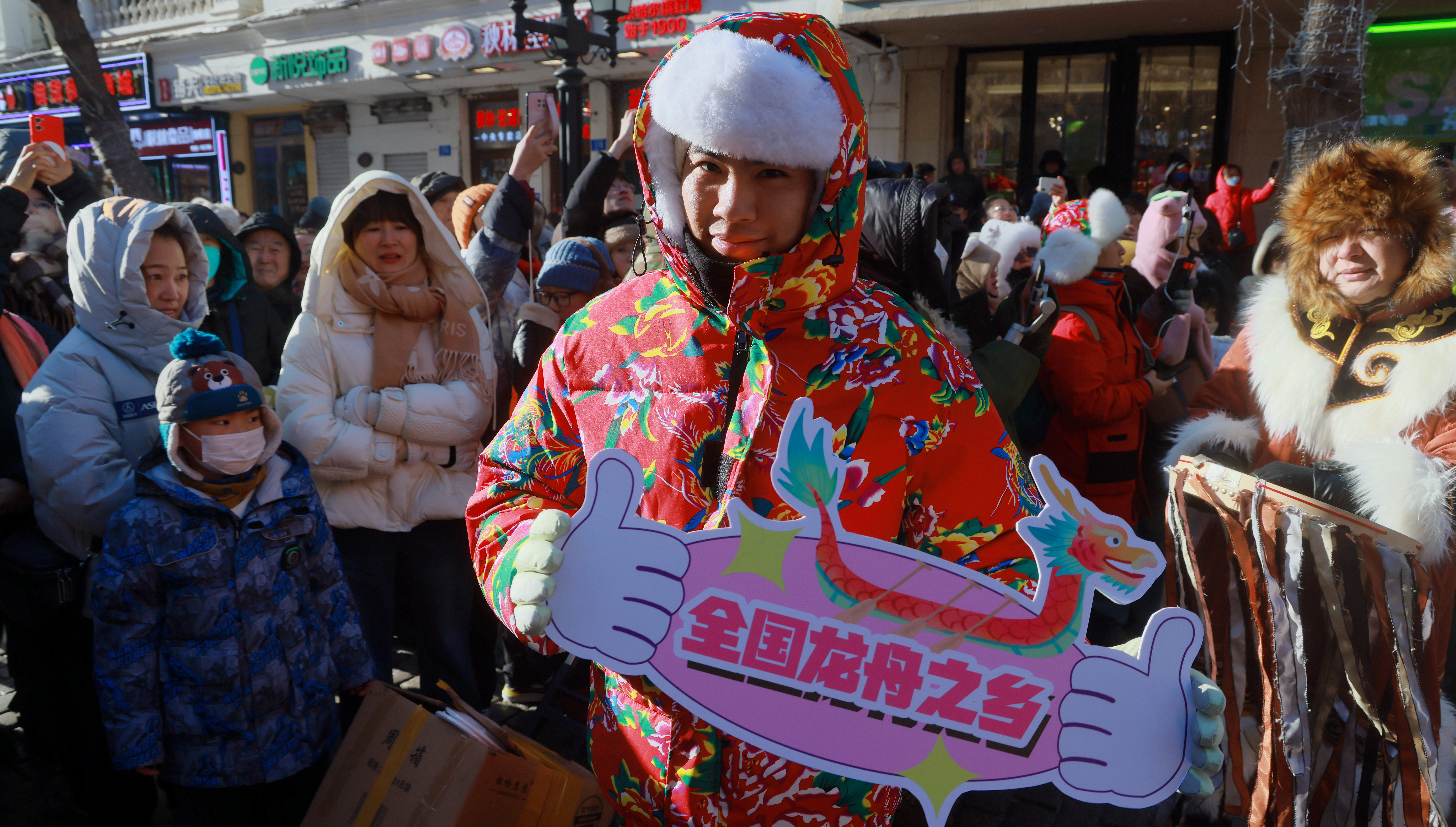 让文化软实力成为冰雪产业的硬支撑——龙江冰雪旅游成为“现象级顶流”的生动实践