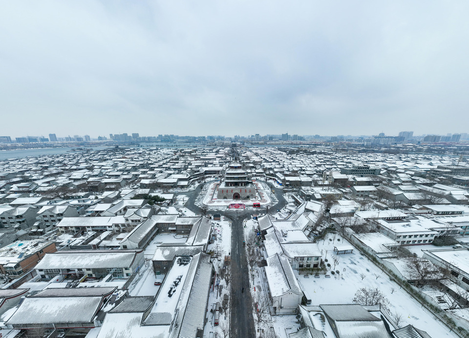 聊城：古城雪景 美不胜收