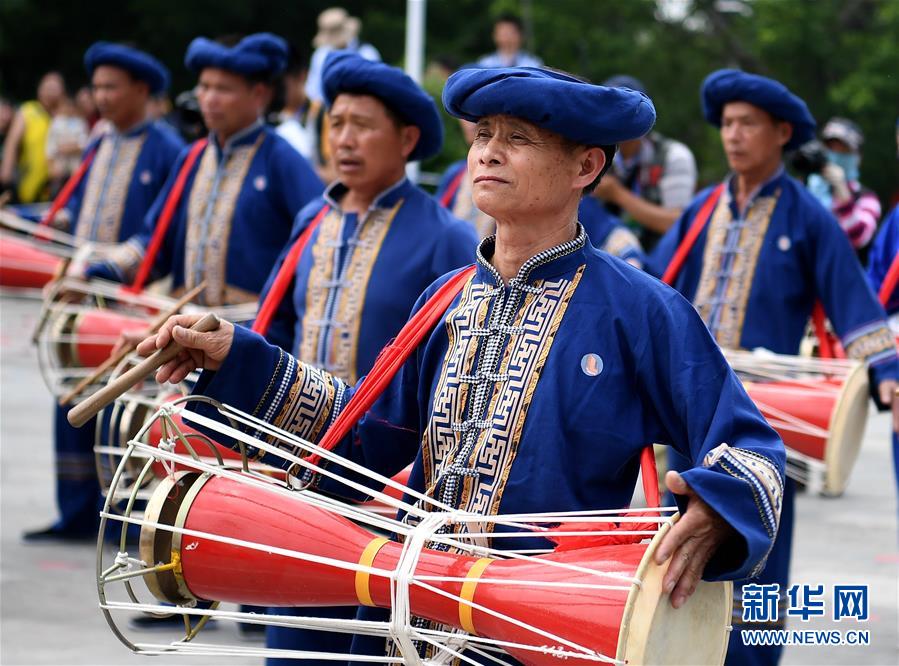 百色市布洛陀民俗文化旅游节举行