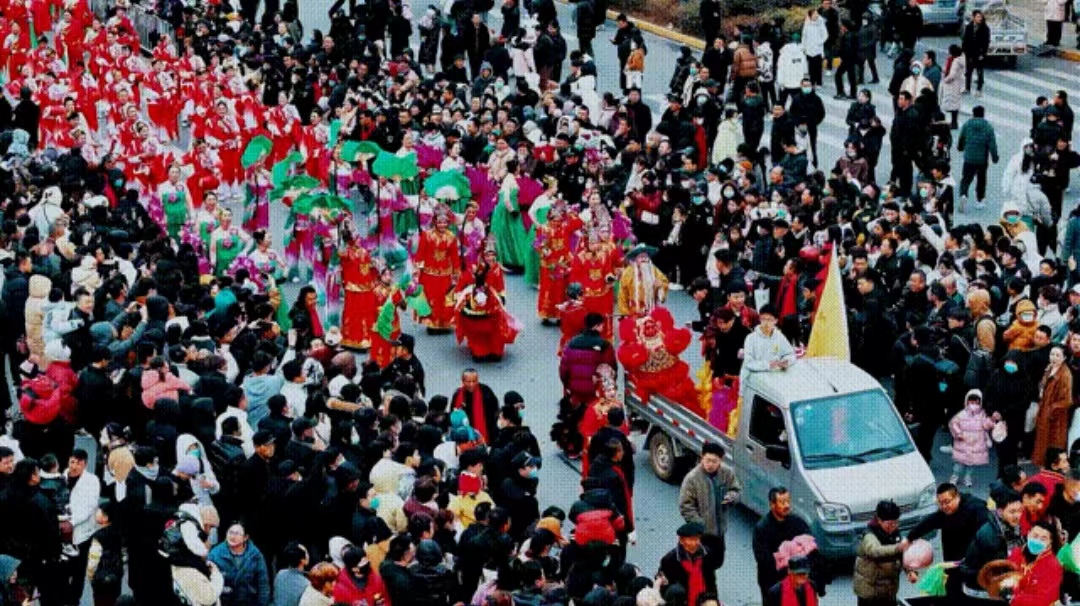 【原创】天水秦安：万人空巷 ！ 22支社火队齐聚街头巡演“闹春”_fororder_微信图片_20240223115812