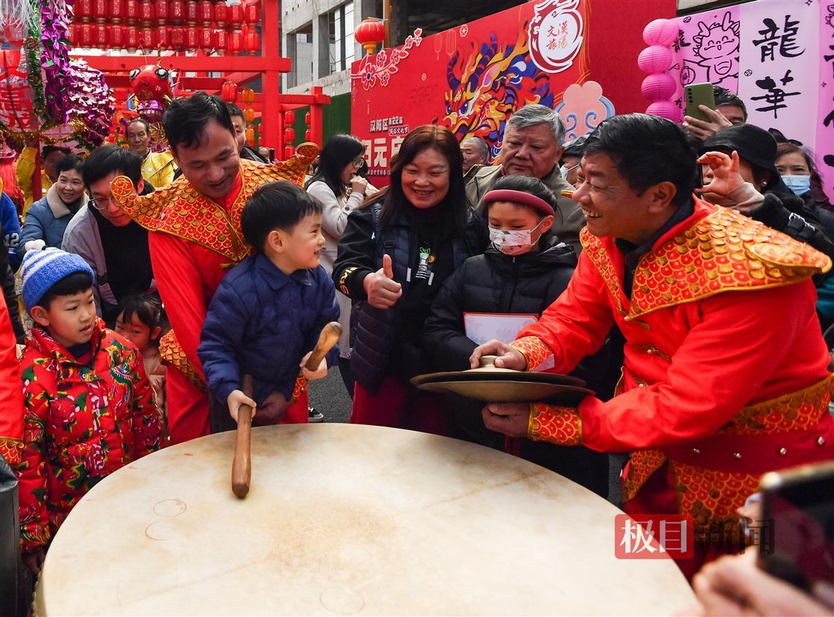 千年汉阳高龙起舞迎祥瑞