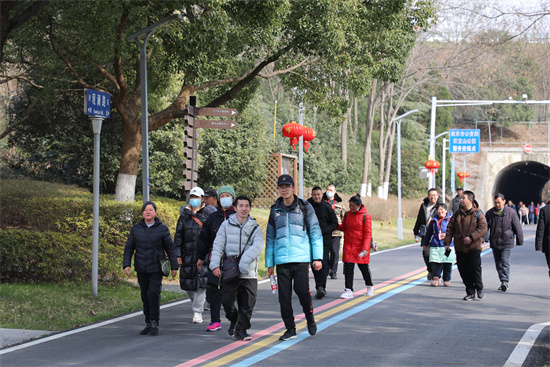 南京市栖霞区残联举办“残健携手 快乐同行”健身走活动_fororder_图片2