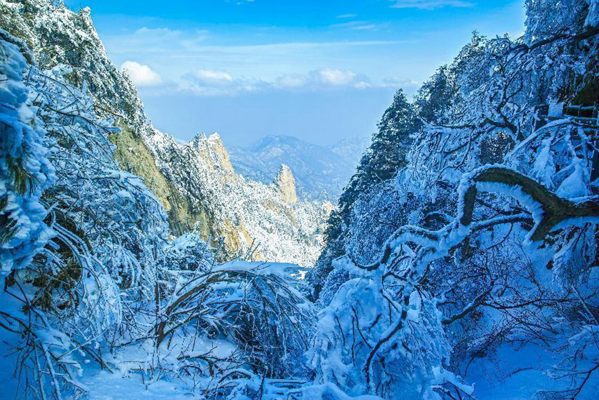 平顶山鲁山：冰雪世界春有约