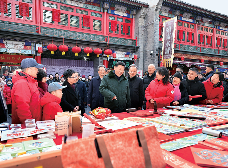 时刻保持解决大党独有难题的清醒和坚定，把党的伟大自我革命进行到底