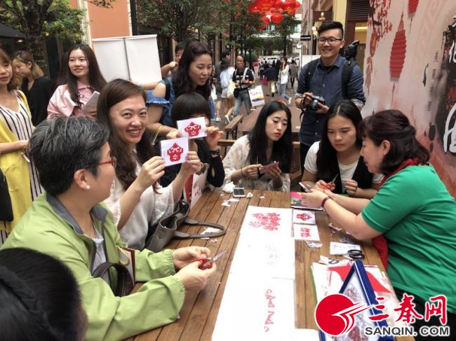 【移动列表＋三秦大地 西安】“兵马俑”快闪轰动香港街头 “文化陕西”惊艳港澳市场