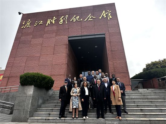 高频词：“超预期”和“多合作” 驻华大使代表团结束江苏之旅_fororder_微信图片_20240328174419