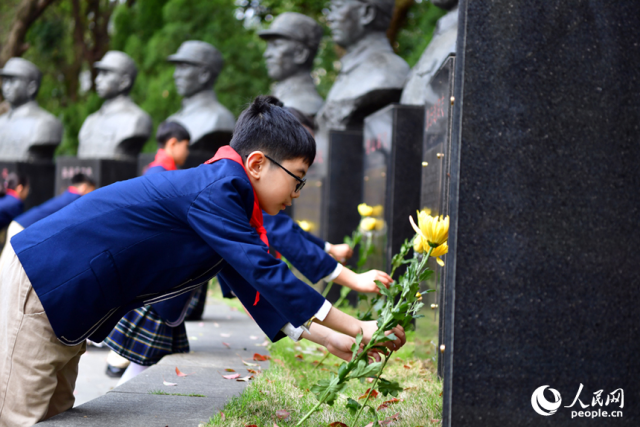 江西南昌：清明至 祭英烈