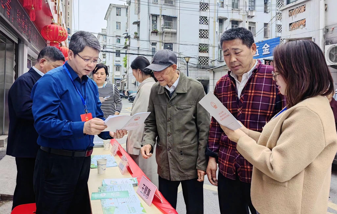 合肥市蜀山区飞虹社区开展《代表法》宣传活动_fororder_微信图片_20240402090028