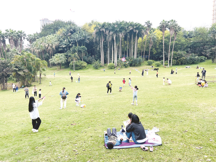 国风赏花、“打野”、城市逛吃成为新玩法 清明假期南宁景区门票订单增长278%