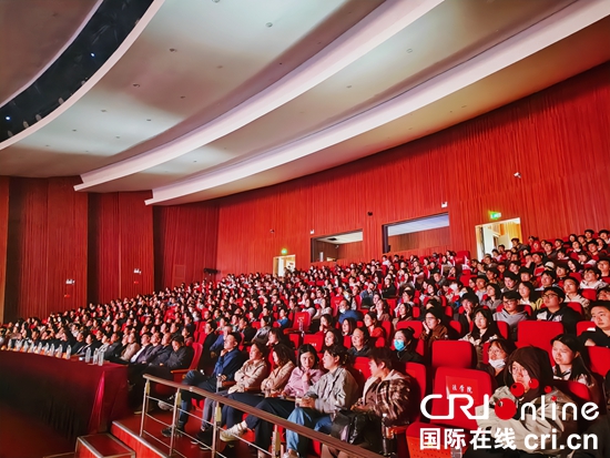 《我要当老师》贵州高校首映式在贵州大学举行_fororder_微信图片_20240409145849