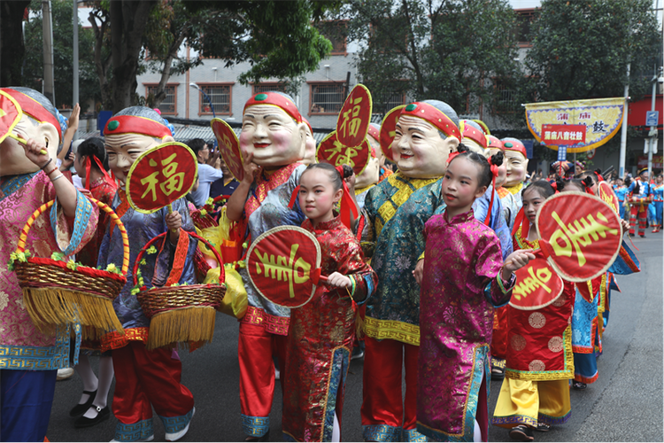 扬善送祝福 南宁市邕宁区举办多彩民俗活动庆蒲庙花婆节_fororder_图片2