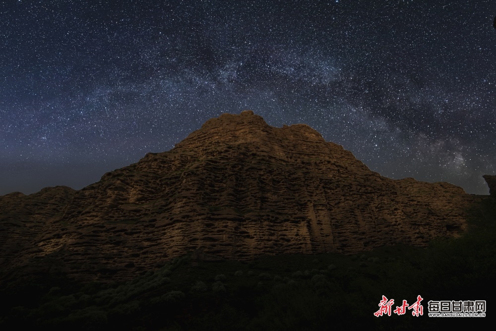 走进永靖岗沟寺峡谷 聆听夏日星空密语_fororder_00301913035_10a96ac7