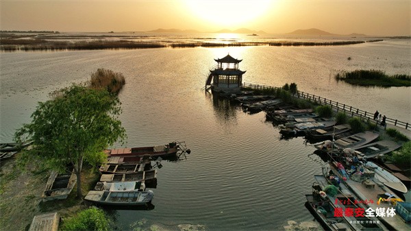 山东泰安：初夏的东平湖 夕阳如诗如画