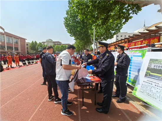 开封杞县举行“5·12”全国防灾减灾日、火灾警示宣传教育月启动仪式暨应急救援疏散实战演练活动_fororder_图片4