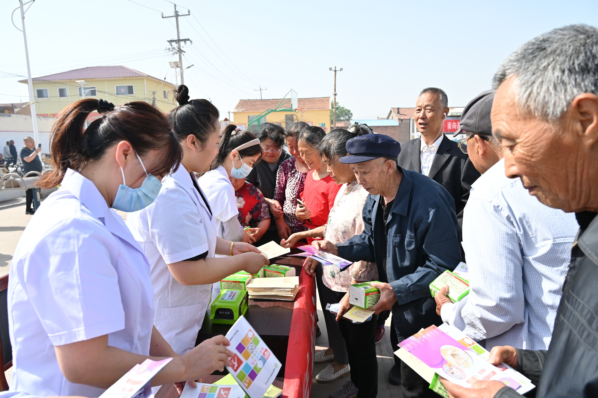 河北盐山县举办“文化大集”进基层活动_fororder_图片3