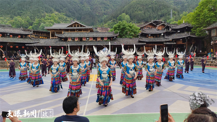 西江千户苗寨：文旅融合焕发苗寨“新生”