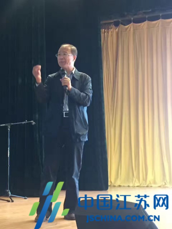 （未来之星专题 公益合伙人图文）南通市心理学会走进“益成长”公益课堂