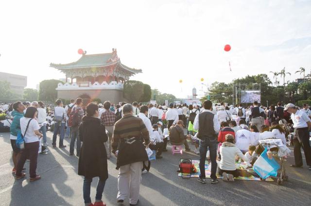 选前18项劳动政策0落实 "五一"台湾万人上街怒吼蔡英文