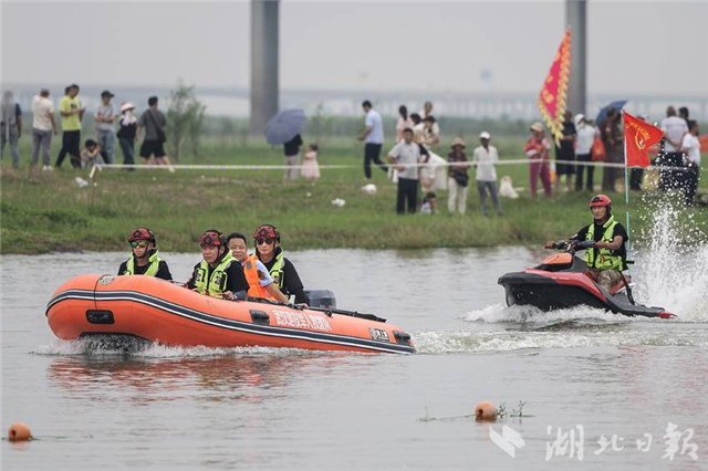 千年古镇黄花涝举办龙舟大赛_fororder_微信图片_20240611091949