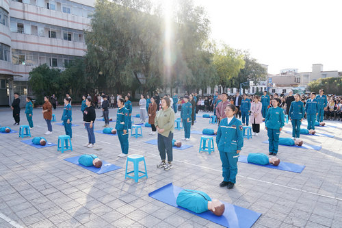 【河南供稿】开封市人民医院开展2019年全民自救互救卫生应急知识技能普及活动