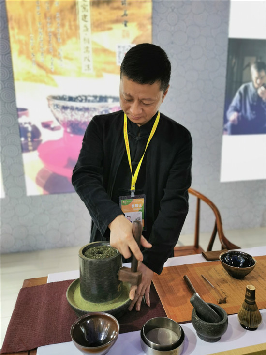 第十二届海峡两岸文博会“文旅共生”成亮点 福建文化品牌展区唐香宋茶秀“抢镜”