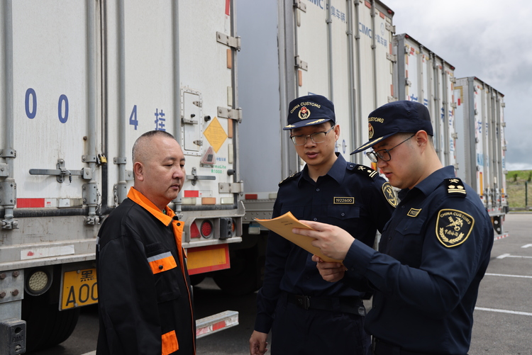 绥芬河至莫斯科TIR跨境公路货运线路正式开通_fororder_1