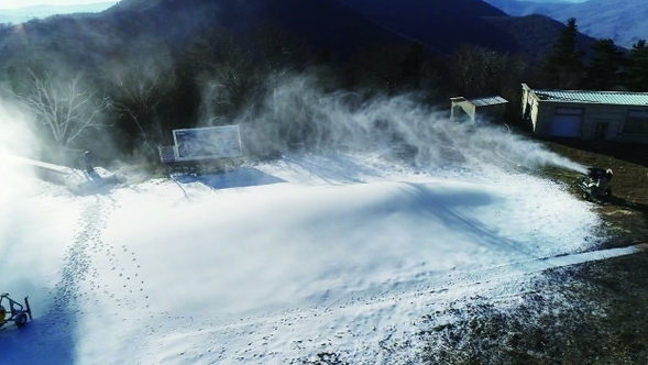 亚布力阳光度假村雪场11月5日迎客