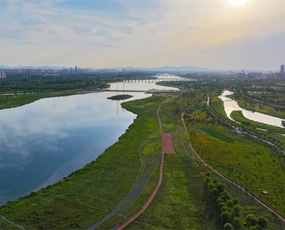 河北石家庄：水清岸绿美滹沱