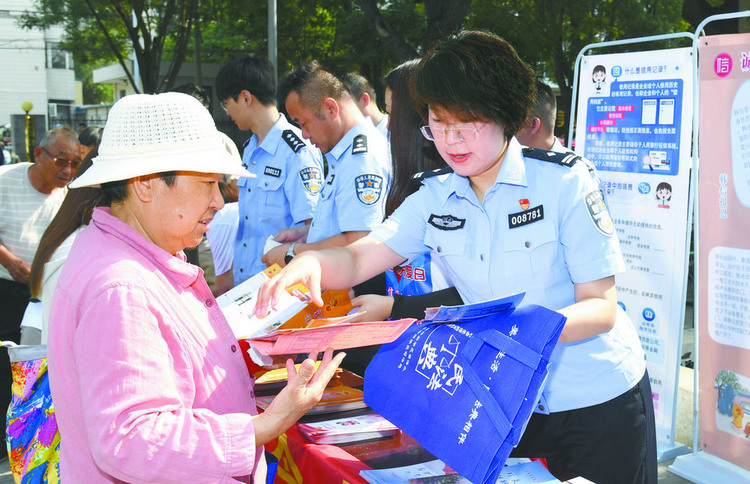 执改革之笔 描绘良法善治新画卷 ——石家庄市社会治理现代化不断迈出新步伐_fororder_1