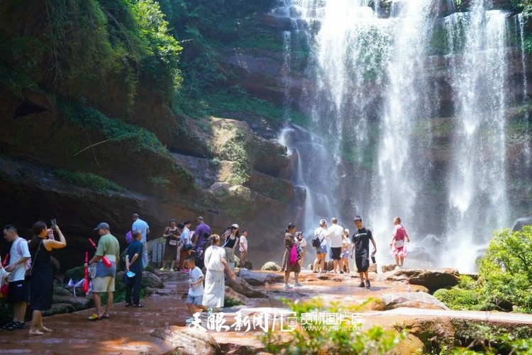 立秋后的第一场旅行，来贵州吧！