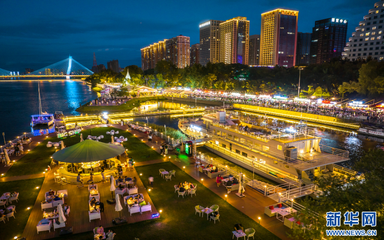 “越夜越沈阳” 多元“夜经济”激发消费新活力