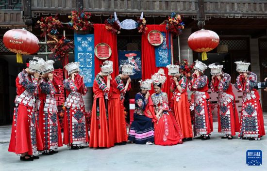 重庆彭水：民族风情助推暑期旅游